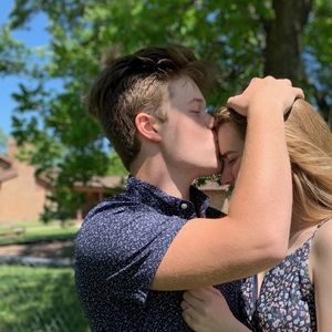 Meet your Posher, Olivia